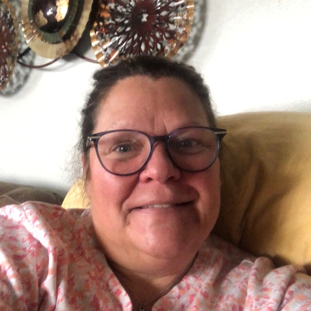 Meet your Posher, Regina